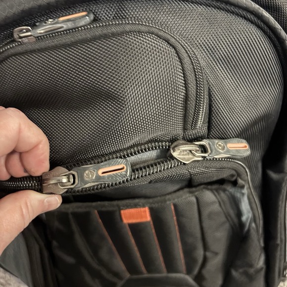 Samsonite Tectonic Large Computer Backpack NWOT - Picture 3 of 9